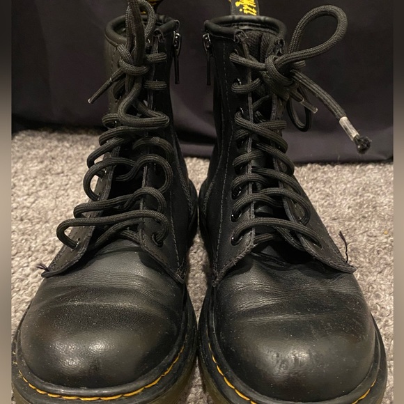 Doc Martens Girl Black Zip up Lace Combat Boots Size 1 Condition - Picture 5 of 8
